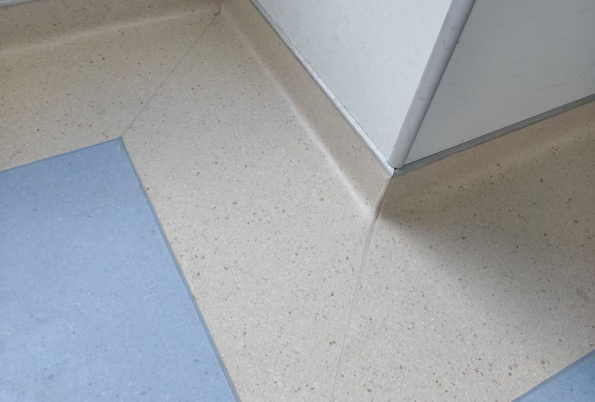 乐鱼leyu同质透心地板